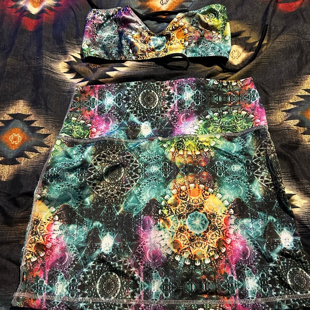 Savage Swim Top and Skirt. Medium/Large EUC